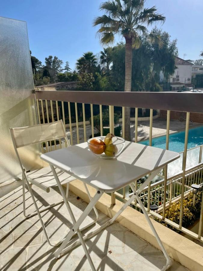 Seafront One Bedroom Apartment With A Terrasse Swimming Pool And A Parking Antibes Exterior foto